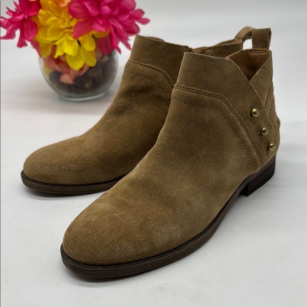 Franco Sarto Stylish Tan Leather Boots Size 6.5 MCA7722D